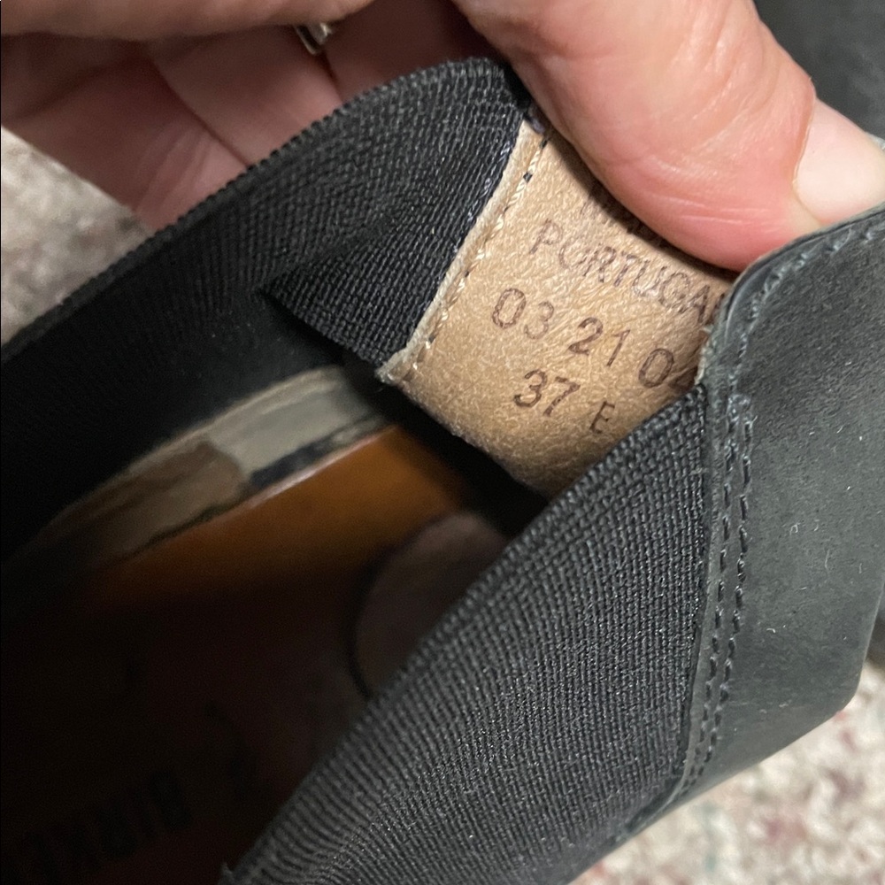 Birkenstock Black Leather ankle style  Boots with elastic insert - Picture 3 of 9
